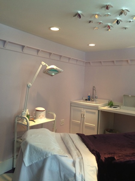 Treatment Room at Spa-dee-da Children's Kindness Spa in Bedford