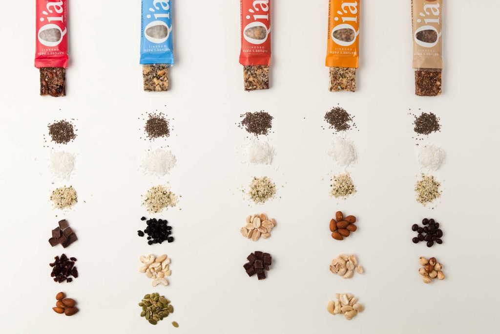 P03QiaBarsPosts-1800x1200